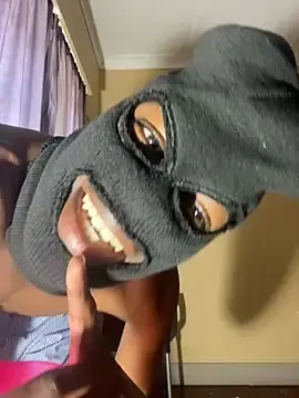 Stripchat Free Porn Cam of lootlove-26
