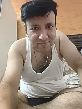 Stripchat Free Live Porn of 13hornyy