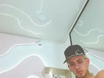 Stripchat Best Webcam of DanntheStiff