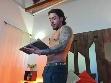 Stripchat Watch Live Sex Cams of Justin_WhiteJS