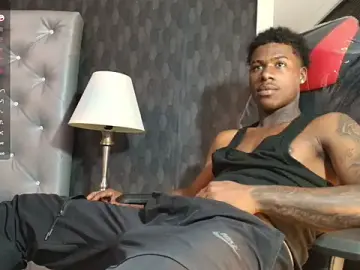 Stripchat Adult Webcam of toower_