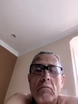 Stripchat Watch Live Sex Cams of bobby69cock