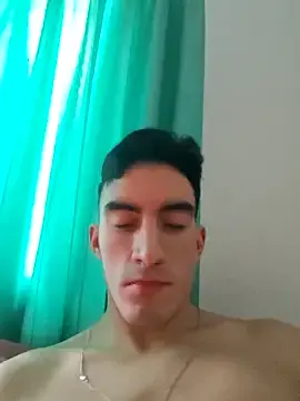 Stripchat Sex Chat of TommyMomentum