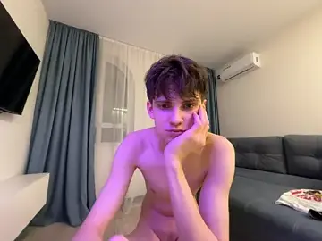 Stripchat Free Porn Cam of Ryann_Desire
