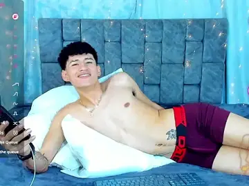 Stripchat Free Porn Cam of NicolasTorrez