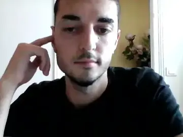 Stripchat Watch Live Sex Cams of Mikl360