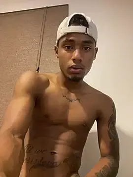 Stripchat Free Live Porn of Ydiaz09