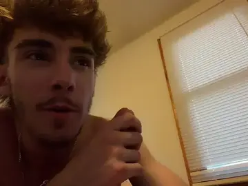 Stripchat Nude Webcam of smaiib0y
