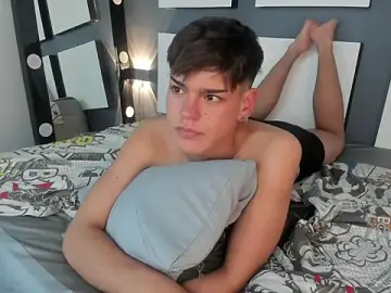Stripchat Adult Webcam of Keff-andrew34