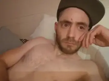 Stripchat Watch Live Sex Cams of Huntzg23
