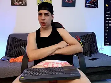 Stripchat Adult Webcam of jonathanjoestar_