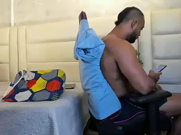Stripchat Watch Live Sex Cams of Dark_lennox