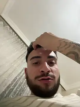 Stripchat Live Porn of 19lukibo