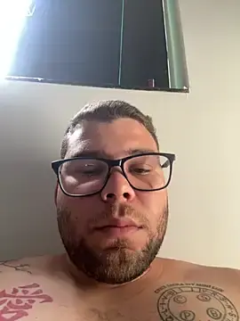 Stripchat Adult Webcams of Lucasbb034