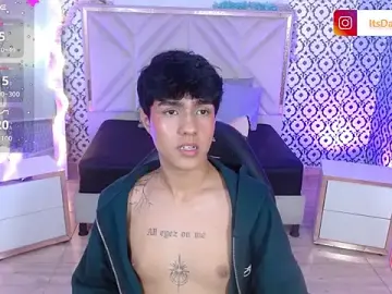 Stripchat Live Sex of Damian_tay
