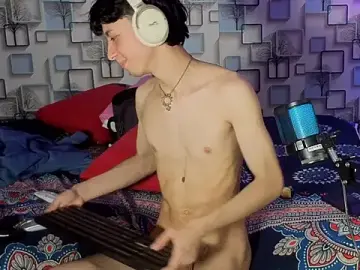 Stripchat Free Porn Cam of Twink_Sebas7