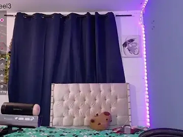 Stripchat Sex Cam of elias_steel1