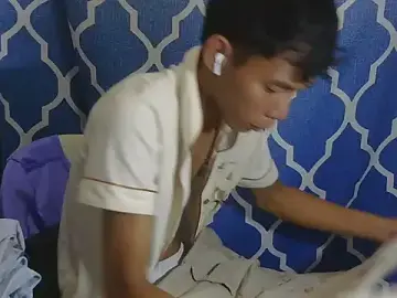 Stripchat Nude Webcam of Asiancockinsan