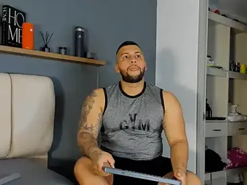 Stripchat Adult Webcam of frank_myles
