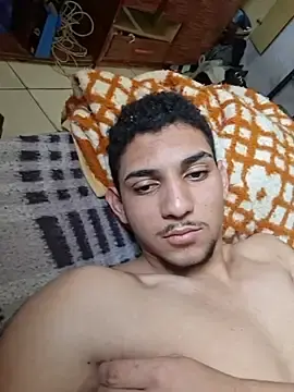 Stripchat Free Live Porn of andre_oliver2