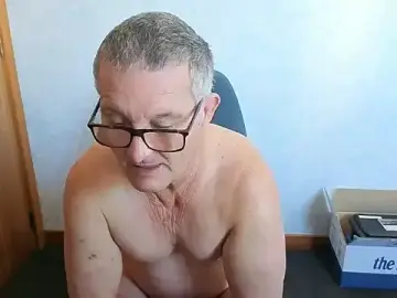 Stripchat Live Sex Cam of daddy_man