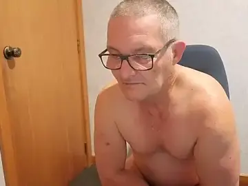 Stripchat Live Sex Cam of daddy_man