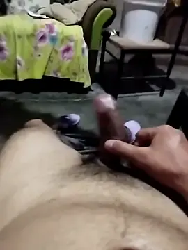 Stripchat Adult Webcam of EmirComander
