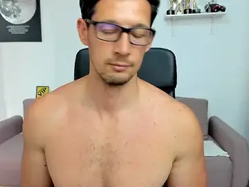Stripchat Free Live Porn of BrutusK08