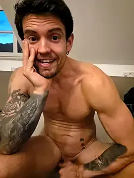 Stripchat Sex Cam of Mystery_Mark
