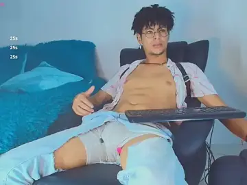 Stripchat Sex Chat of ThiiagoSaeenz