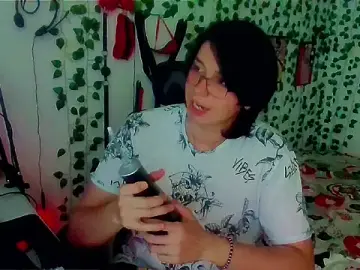 Stripchat Live Porn of Andy_gray