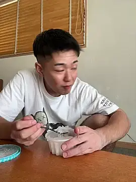 Stripchat Live Sex Cam of KAMESAN08