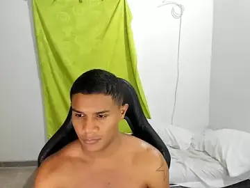 Stripchat Nude Webcam of corzoethan