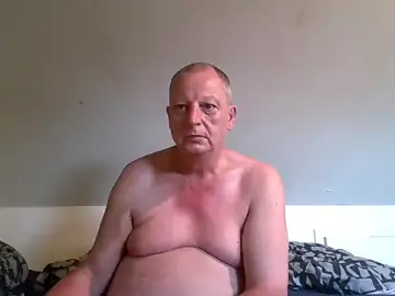 Stripchat Adult Webcam of chubbybear2cum
