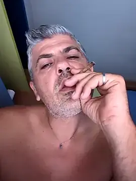 Stripchat Free Live Porn of raysexy81
