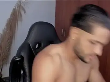 Stripchat Free Live Porn of Pier_Simons