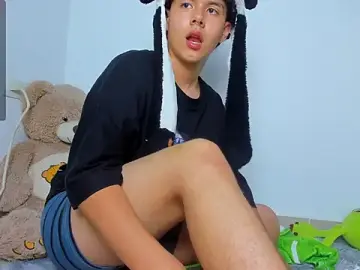 Stripchat Sex Cam of Zayn_Ross