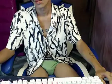 Stripchat Best Webcam of riks_tyler