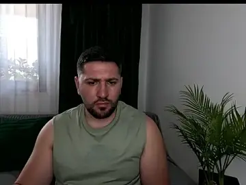 Stripchat Sex Cam of Gold_Alpha_Boy