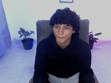 Stripchat Free Porn Cam of hades_derox_