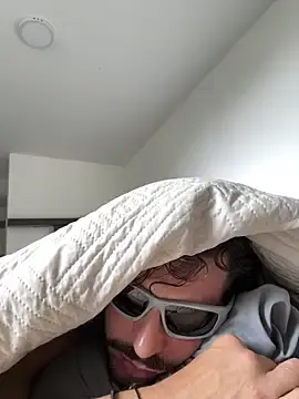 Stripchat Sex Cam of thomas_gun