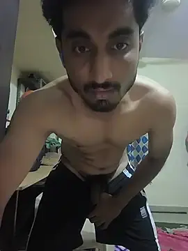 Stripchat Free Porn Cam of ravijacks123