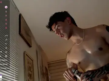 Stripchat Free Porn Cam of ivaaaan_
