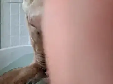 Stripchat Live Sex Cam of HungPolishLad