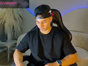 Stripchat Watch Live Sex Cams of Noah_Clarkk