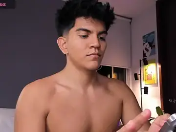 Stripchat Watch Live Sex Cams of OnlySantty