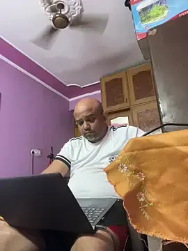 Stripchat Free Porn Cam of Dick_6inches_Delhi