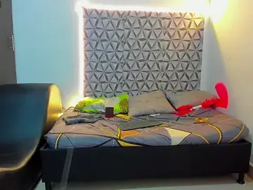 Stripchat Free Porn Cam of Benjamin_lich