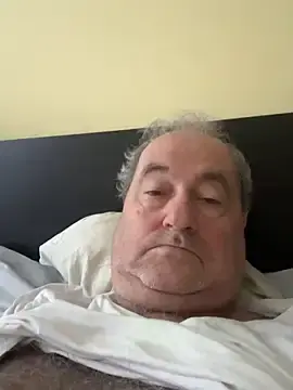Stripchat Watch Live Sex Cams of csikar