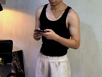 Stripchat Watch Live Sex Cams of enzo_steel